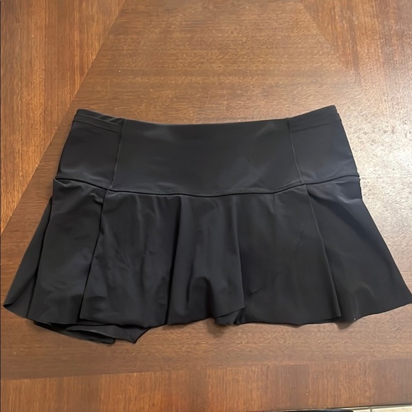 lululemon athletica Pants - Lululemon Women's Black skirt